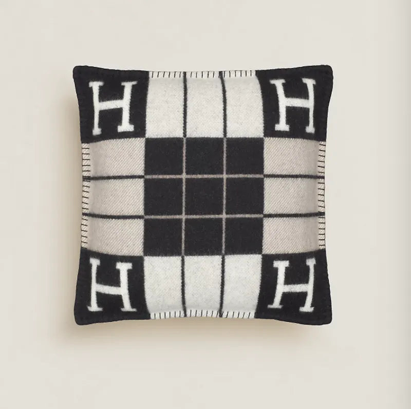 Hermes Avalon III pillow Écru Noir