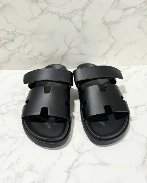 ❤️Hermes Chypre 黑色涼鞋，尺寸 40.5