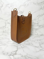 愛馬仕 Evelyne 16 手袋，金色五金，B 印記