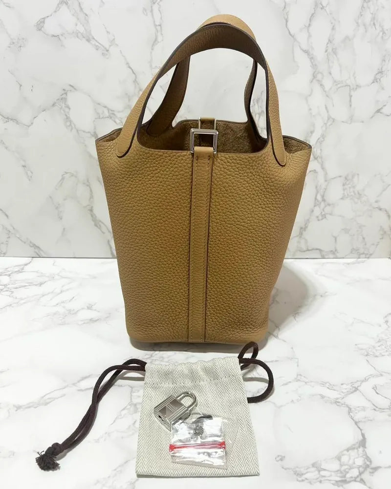 Hermes  Picotin Lock Bag 18 TC Biscuit 4B PHW