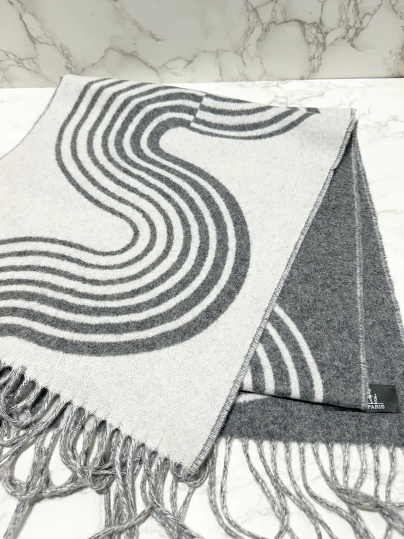 ❤️Hermes H Casaque Vague 圍巾灰色法蘭絨象牙色羊絨