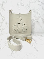 愛馬仕 Evelyne 16 包 Beton 8L GHW