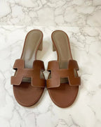 愛馬仕 Oasis 金色高跟涼鞋，37 碼