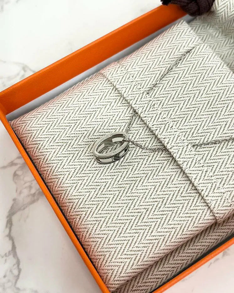 愛馬仕 Pop H 吊墜項鍊 Noir PHW