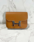 愛馬仕 Constance 超薄皮夾 Epsom Toffee 1H PHW