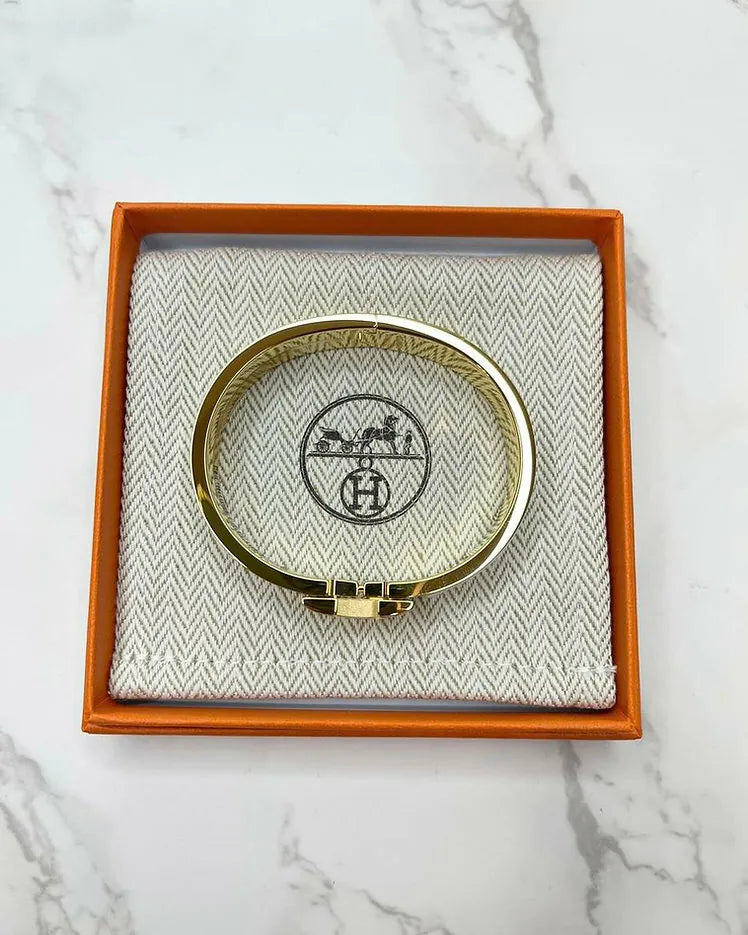 Hermes Clic H 手鍊 Les Nauges 限量版 GHW PM 尺寸