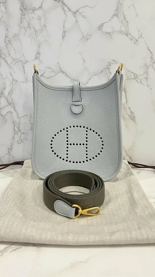 Hermes Evelyne 16 包 Bleu Pale 08 GHW