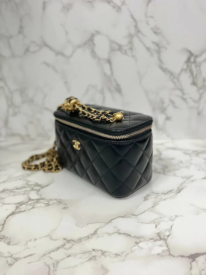 Chanel 黑色金球長盒羊皮2️⃣