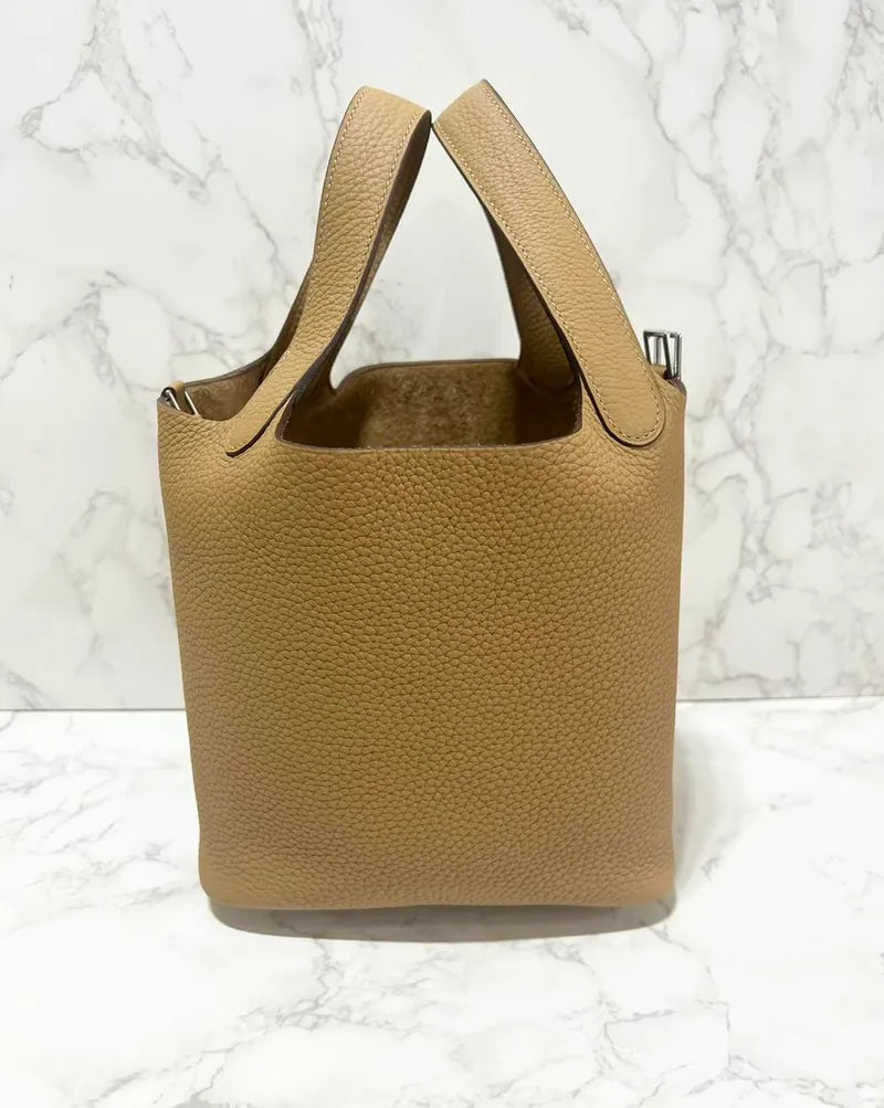 Hermes  Picotin Lock Bag 18 TC Biscuit 4B PHW