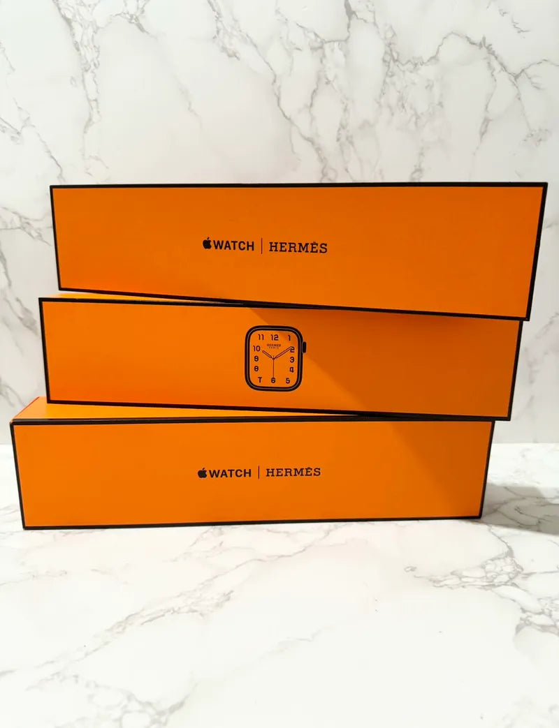 愛馬仕太空黑 Series 9 錶殼及錶帶，搭配 Apple 單圈錶帶（45 毫米）