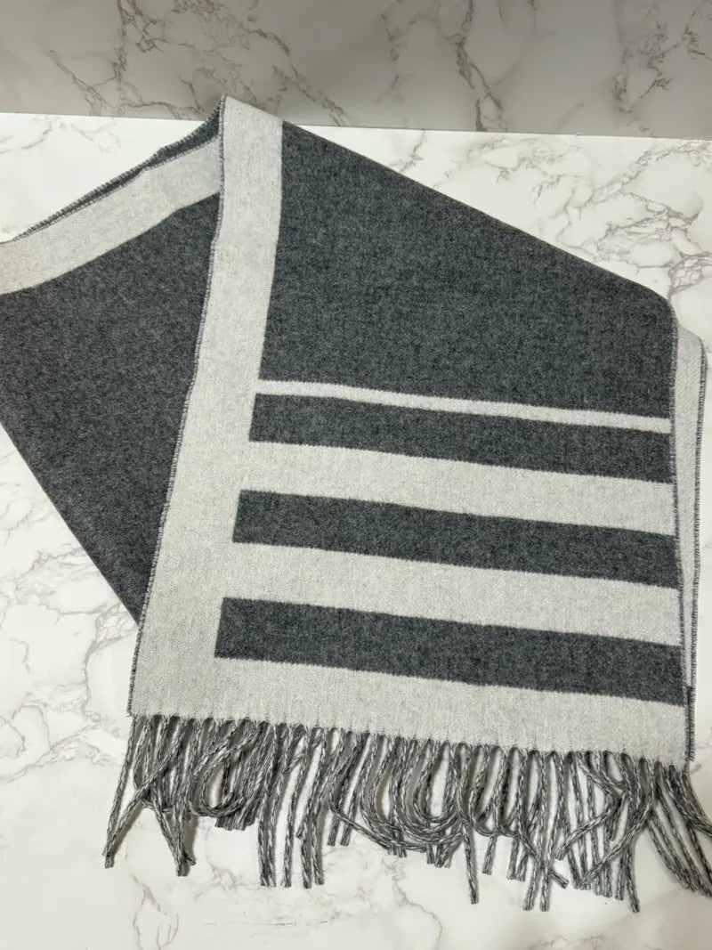 Hermes Casaque Love Story 圍巾 Gris Clair / 科特迪瓦