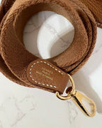 愛馬仕迷你Evelyne 16 TC 金色 37 GHW U 印章