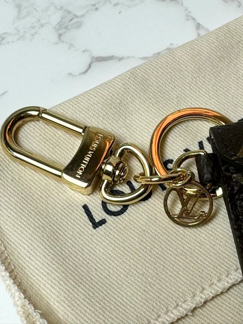 LV Kirigami 手拿包掛飾與鑰匙圈