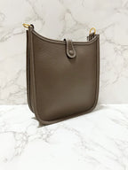 Hermes Mini Evelyn 16 TC Etoupe bleu Indigo U Stamp GHW