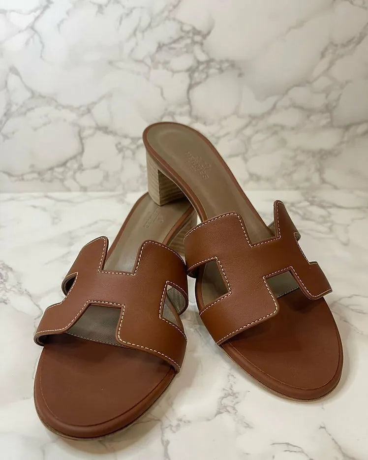 愛馬仕 Oasis 金色高跟涼鞋，37 碼