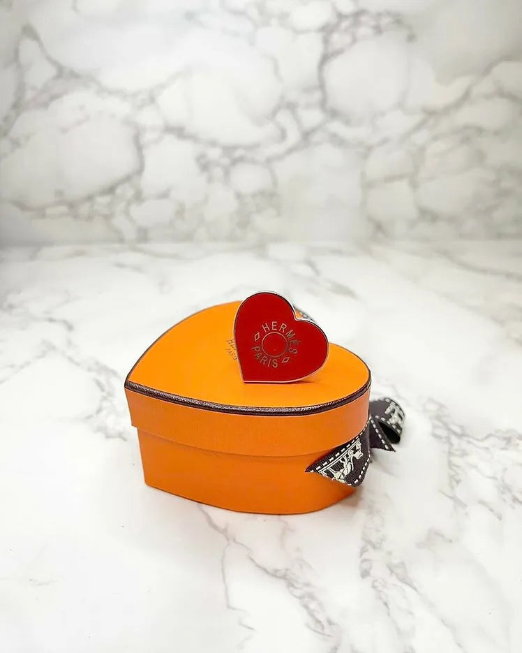 Hermes Coeur Laque Scarf 90 Ring Red Hearts