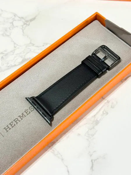 愛馬仕太空黑 Series 9 錶殼及錶帶，搭配 Apple 單圈錶帶（45 毫米）