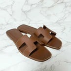 愛馬仕 Oran H 金色涼鞋，39 碼