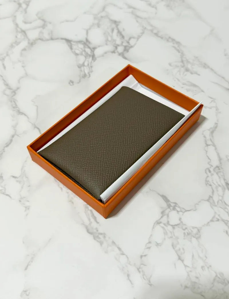 Hermes Calvi 卡夾 epsom Etoupe