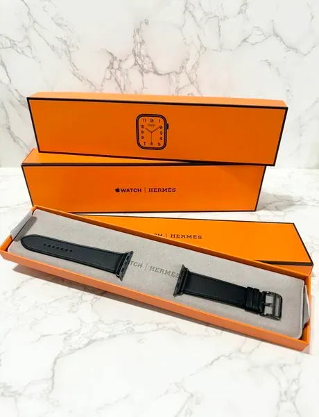 愛馬仕太空黑 Series 9 錶殼及錶帶，搭配 Apple 單圈錶帶（45 毫米）