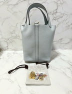 Picotin Lock 18 袋藍色淡色 GHW U 郵票