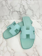 愛馬仕 Oran 涼鞋，36 碼