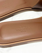 愛馬仕 Oran H 金色涼鞋，36.5 碼