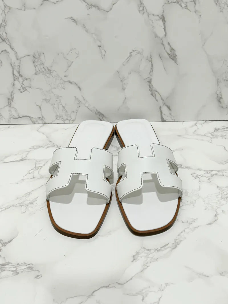 Hermes Oran Sandales Blanc Piqures H 39