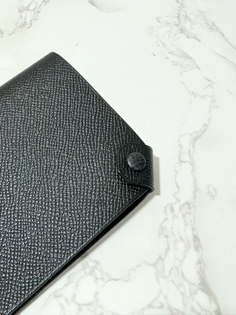 Hermes Porte- Passeport Tarmac Epsom Noir Passport Holder