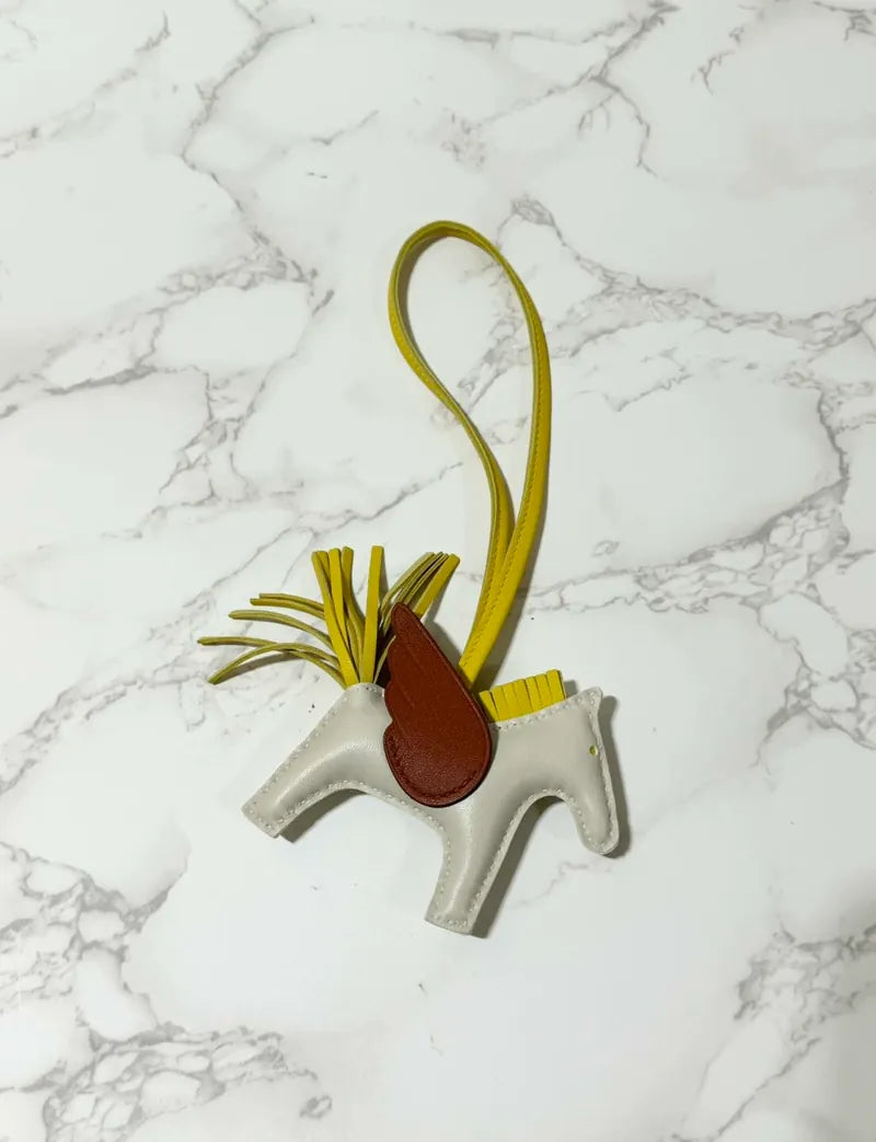 Hermes Rodeo Pagase PM Craie / Jaune De Naples / Cuivre