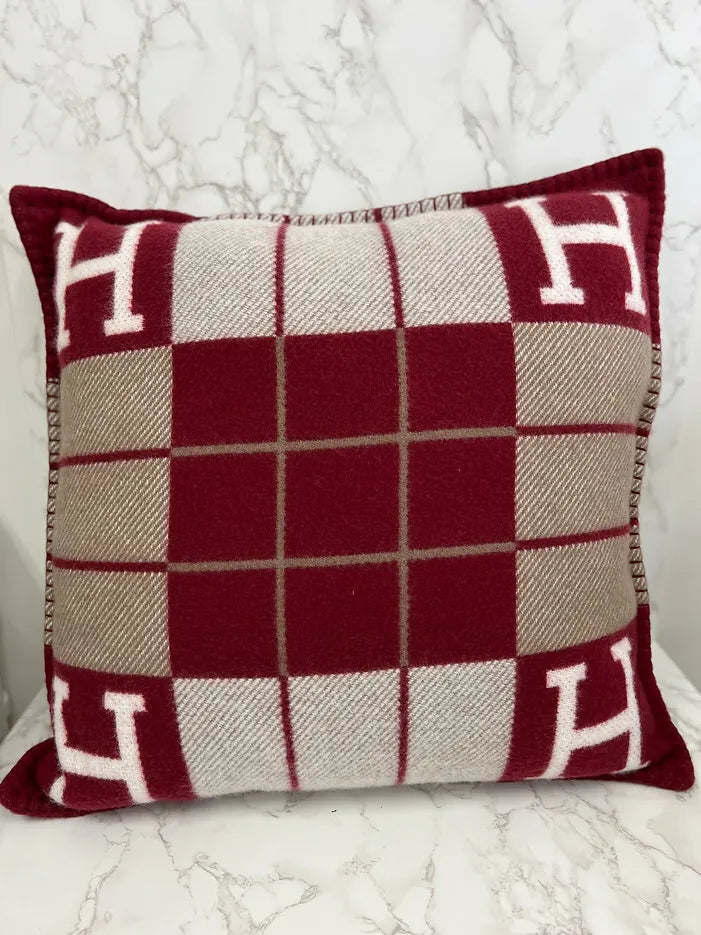 愛馬仕 Avalon III 枕頭，小號 - Écru Rouge H