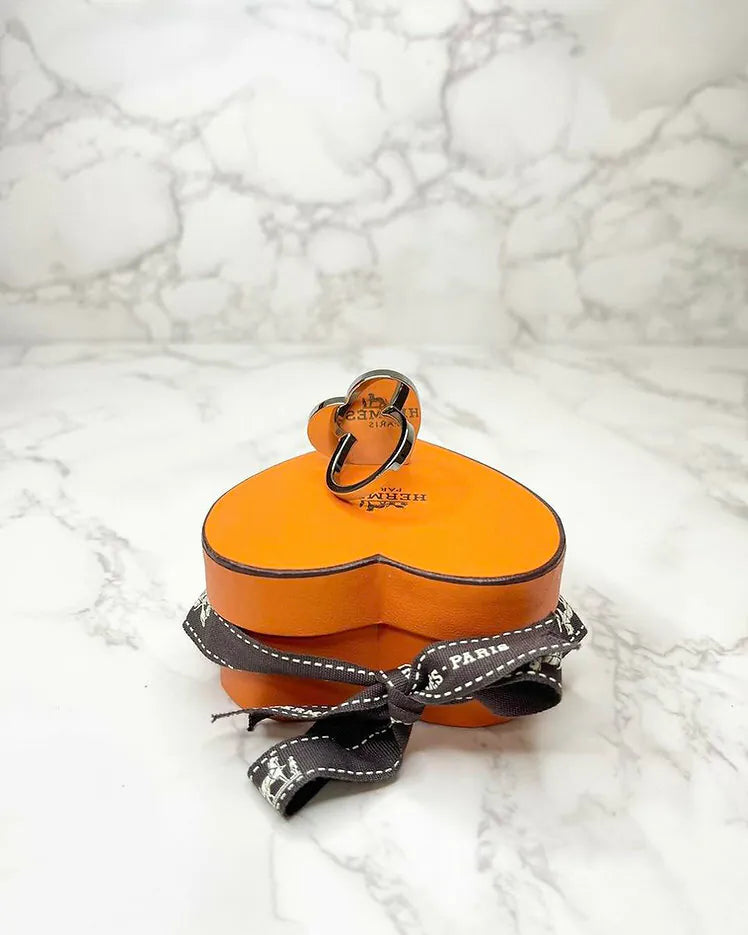 Hermes Coeur Laque Scarf 90 Ring Red Hearts