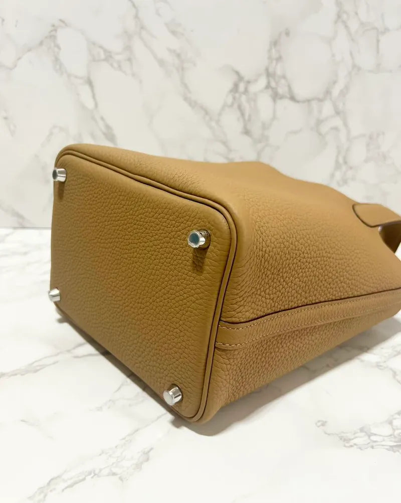 Hermes  Picotin Lock Bag 18 TC Biscuit 4B PHW