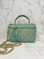 ❤️Chanel 22P Blue Green Small Vanity Chain Top Handle Logo Shoulder Crossbody Bag